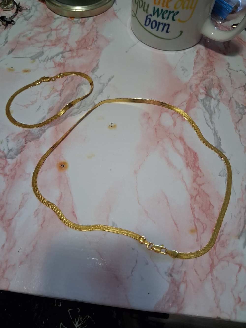 Source Unknown Gold Tone Herringbone Necklace and Bracelet Set